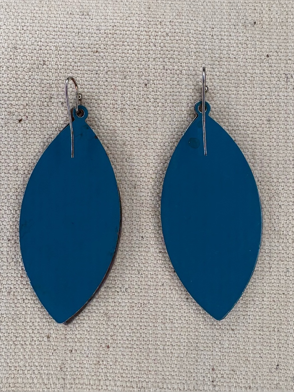 Silver Tone Cutout Peacock over Pinched Oval Teal Earrings - Picture 3 of 4